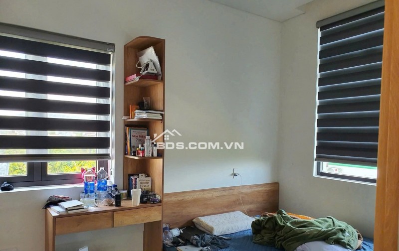  Bán Tòa căn hộ nằm trên lô góc mặt tiền đường 15m Hòa Minh Liên Chiểu, Đà Nẵng. 
- Giá 25 tỷ (có thương lượng)- Đường rộng 15m, vỉa hè 5m